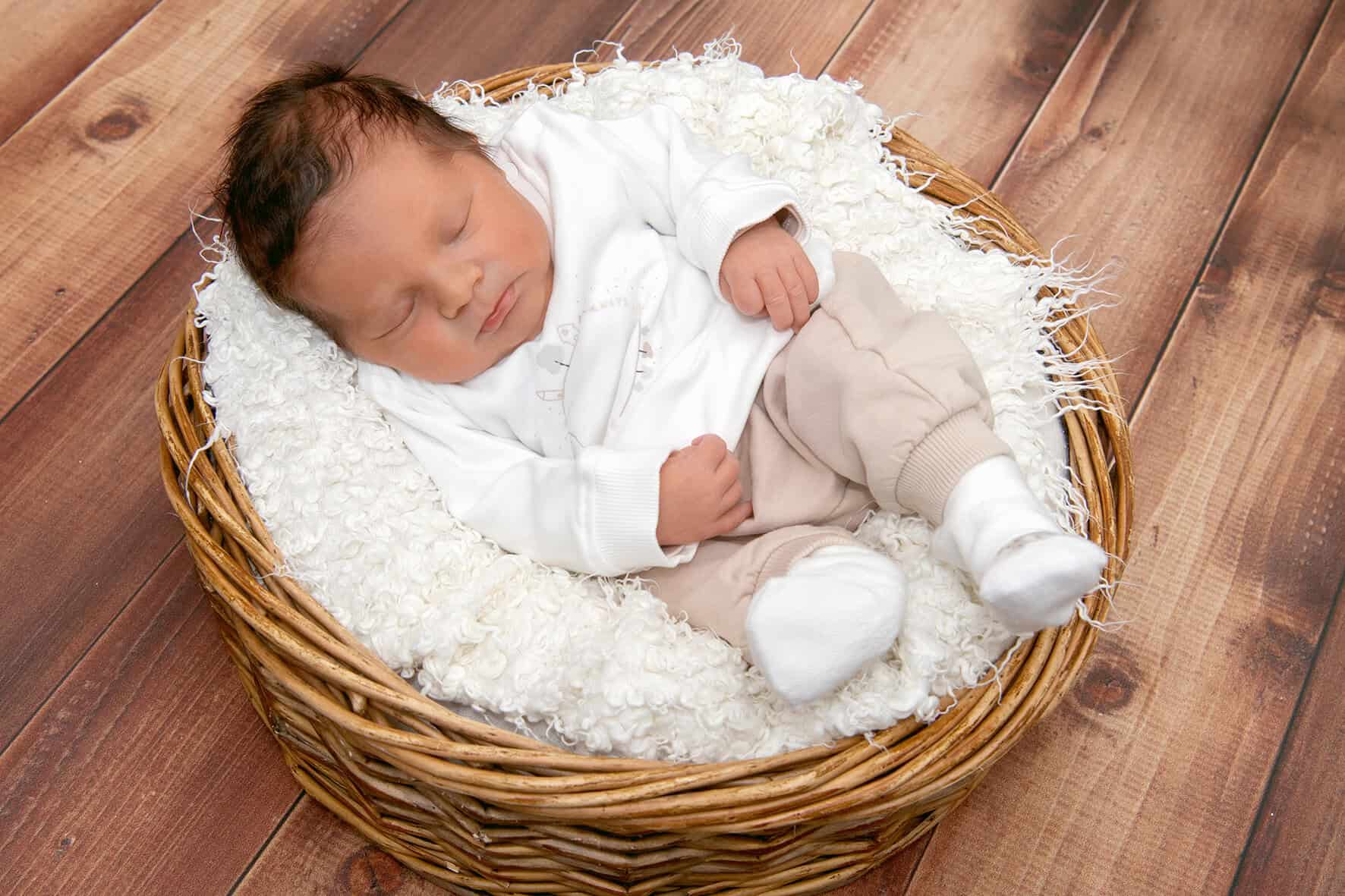250318 Alessio Lou 04.16 Uhr BG BF