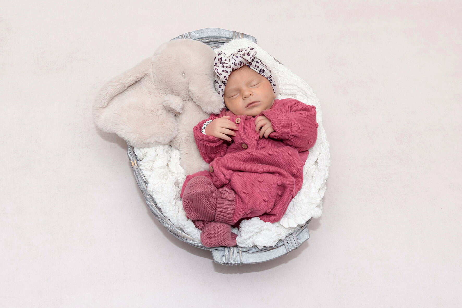 261004 Leana Ria